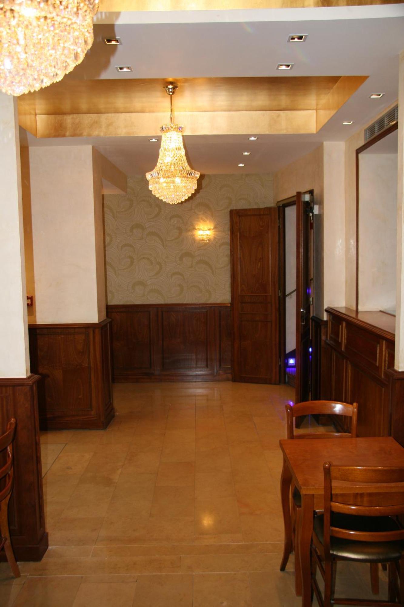 Hotel Bellevue Saint-Lazare Paris Bagian luar foto